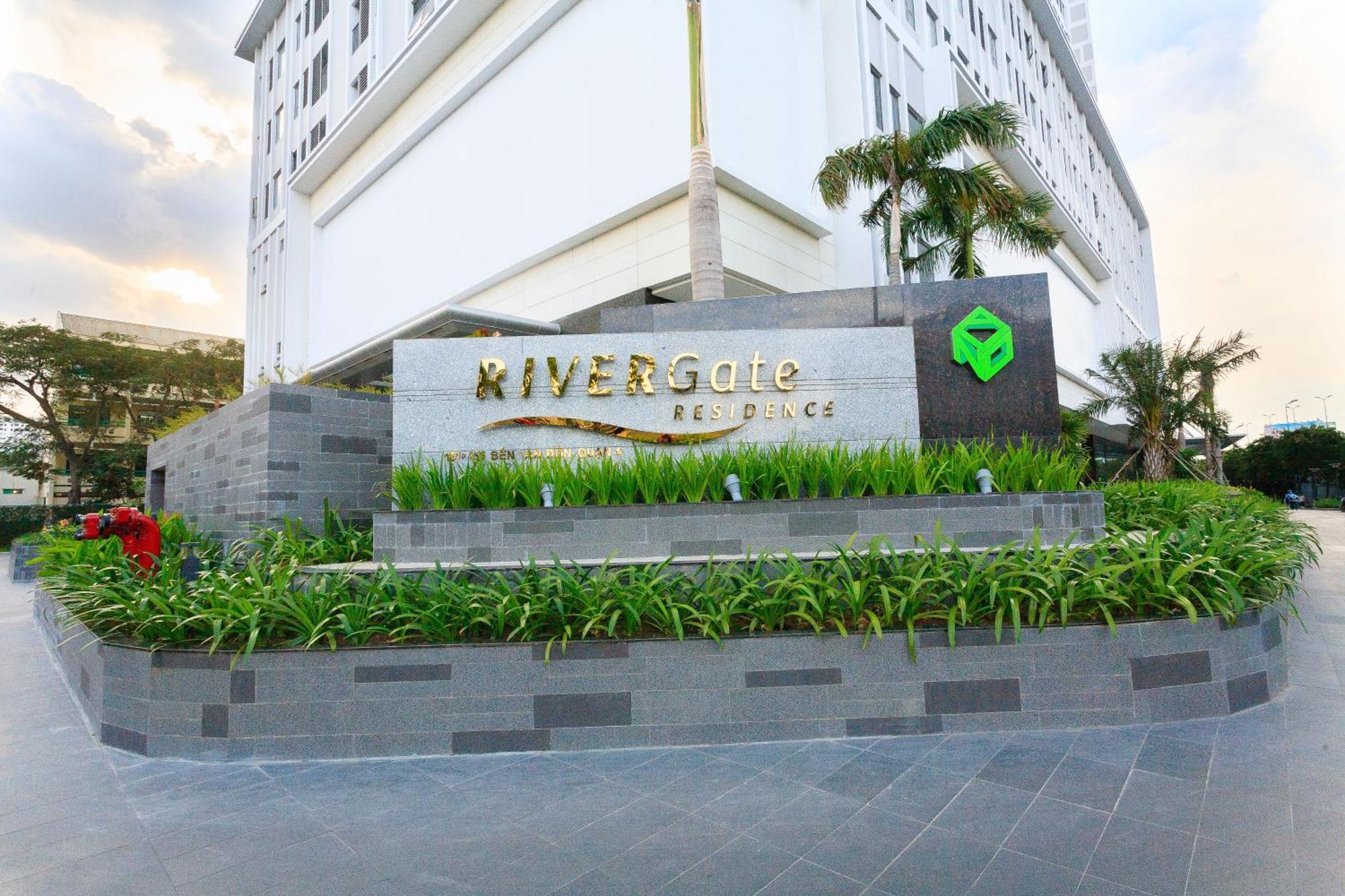 Rem Rivergate Garden Pool Signature - Free 4G Sim For 3 Nights Booking Хошимин Экстерьер фото