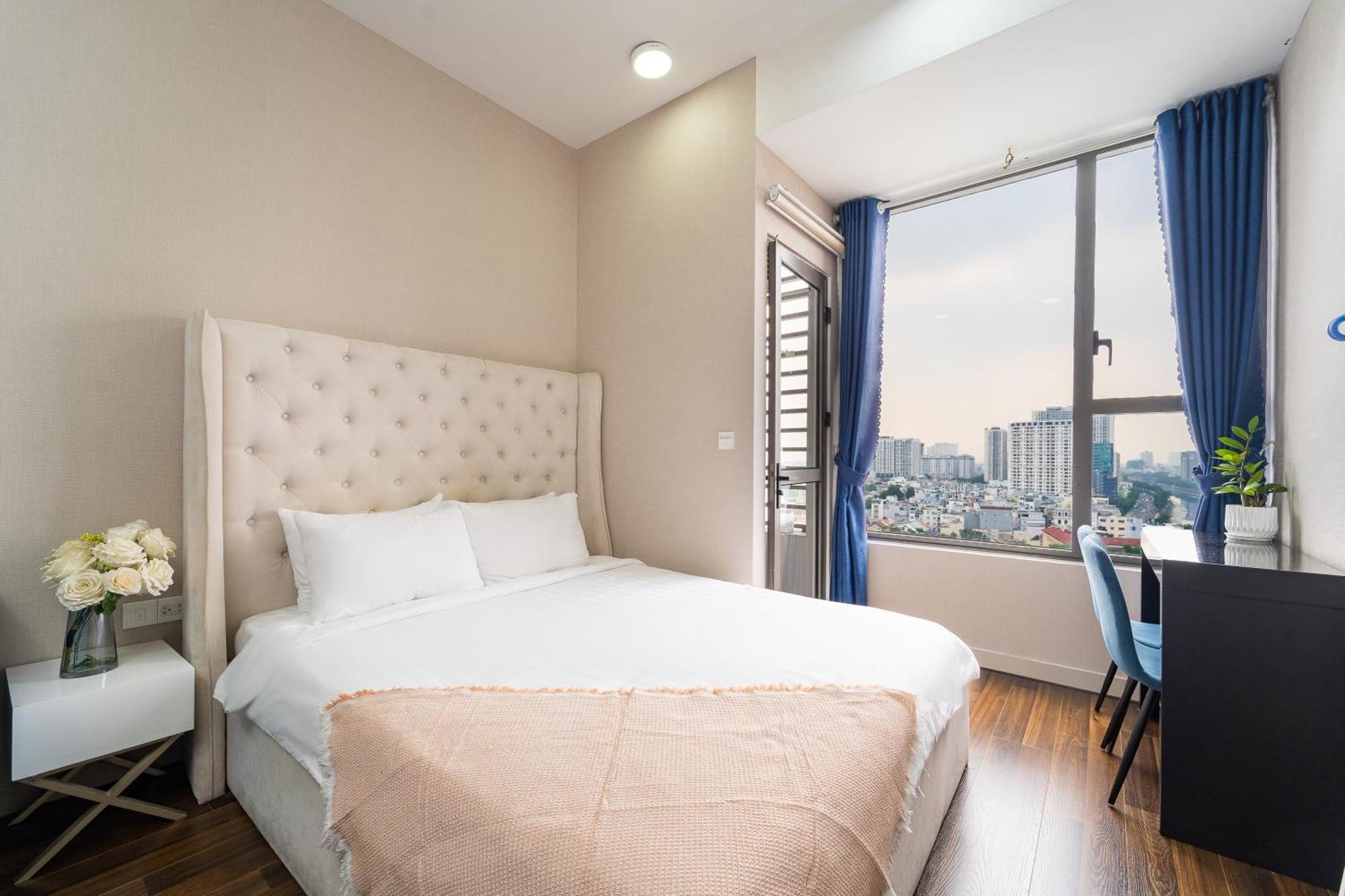 Rem Rivergate Garden Pool Signature - Free 4G Sim For 3 Nights Booking Хошимин Экстерьер фото